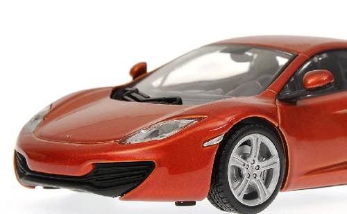 McLaren MP4-12C 2011 orange metallik 1:18
