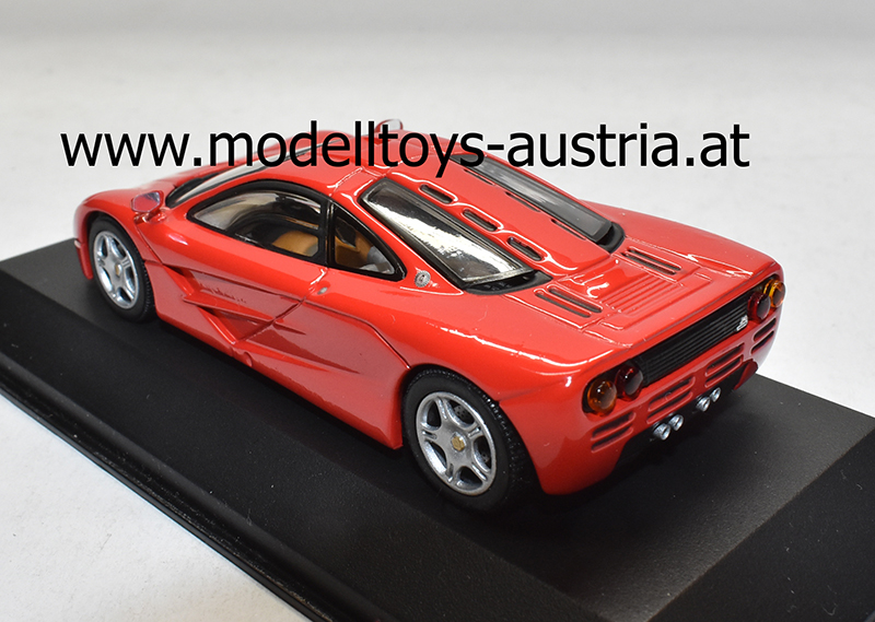 McLaren F1 Kuruheck 1993 Straßenversion rot 1:43