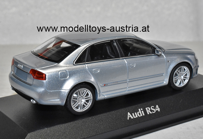 Audi A4 B7 Limousine RS4 2004 silber metallik 1:43