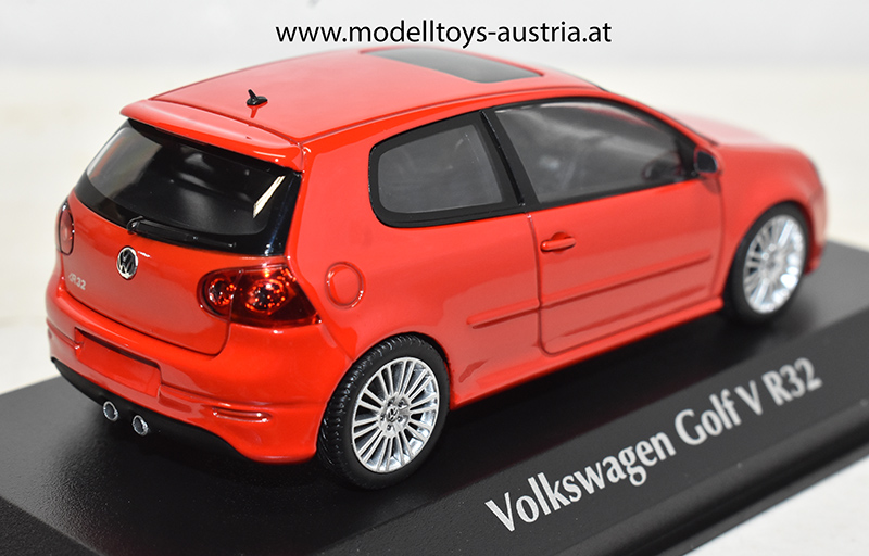 VW Golf V Golf 5 Limousine R32 2005 rot 1:43