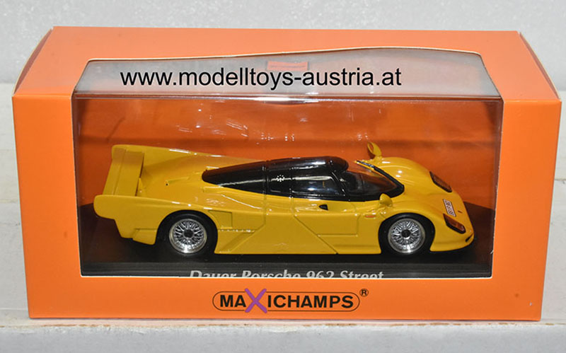 Dauer Porsche 962 Street 1994 gelb 1:43