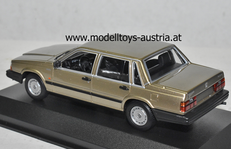 Volvo 740 GL Limousine 1986 gold metallik 1:43
