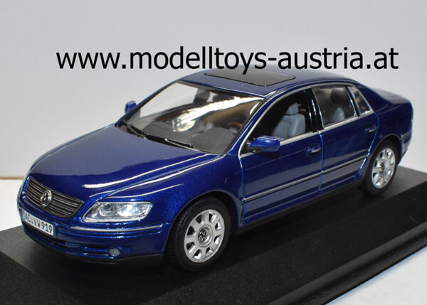 VW Phaeton Limusine blau metallik 1:43