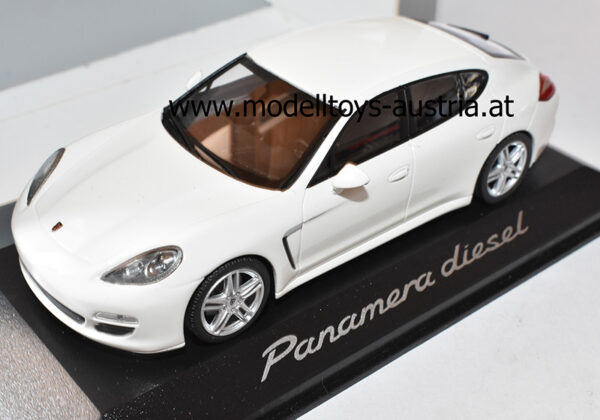Porsche Panamera Diesel 2009 weiss 1:43