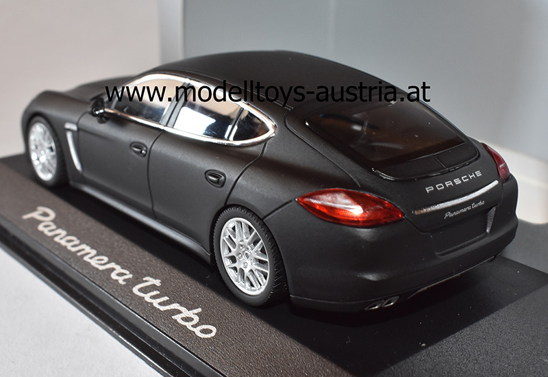 Porsche Panamera Turbo 2009 matt schwarz 1:43
