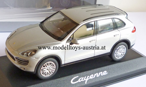 Porsche Cayenne 2010 silber metallik 1:43