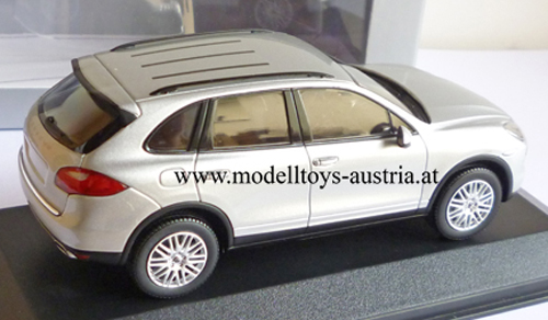 Porsche Cayenne 2010 silber metallik 1:43