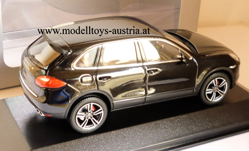 Porsche Cayenne Turbo 2010 schwarz 1:43