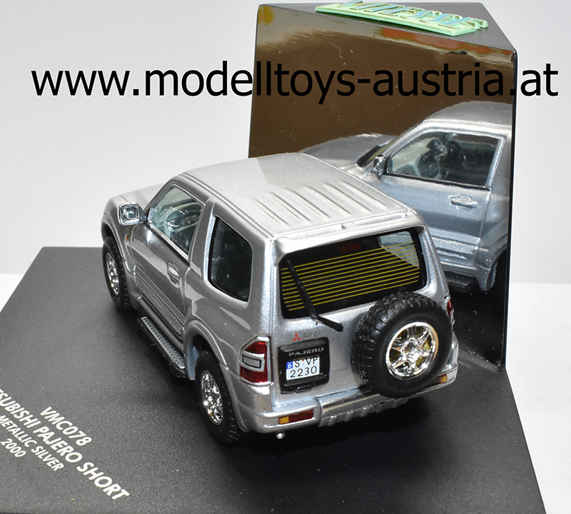 Mitsubishi Pajero Short 2000 silber metallik 1:43