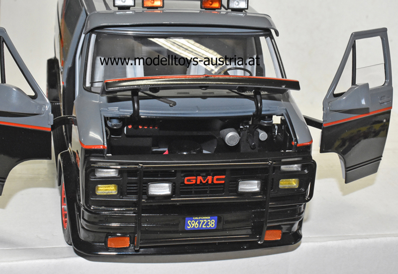 GMC Van A-Team A Team TV Serie schwarz / rot / grau 1:18