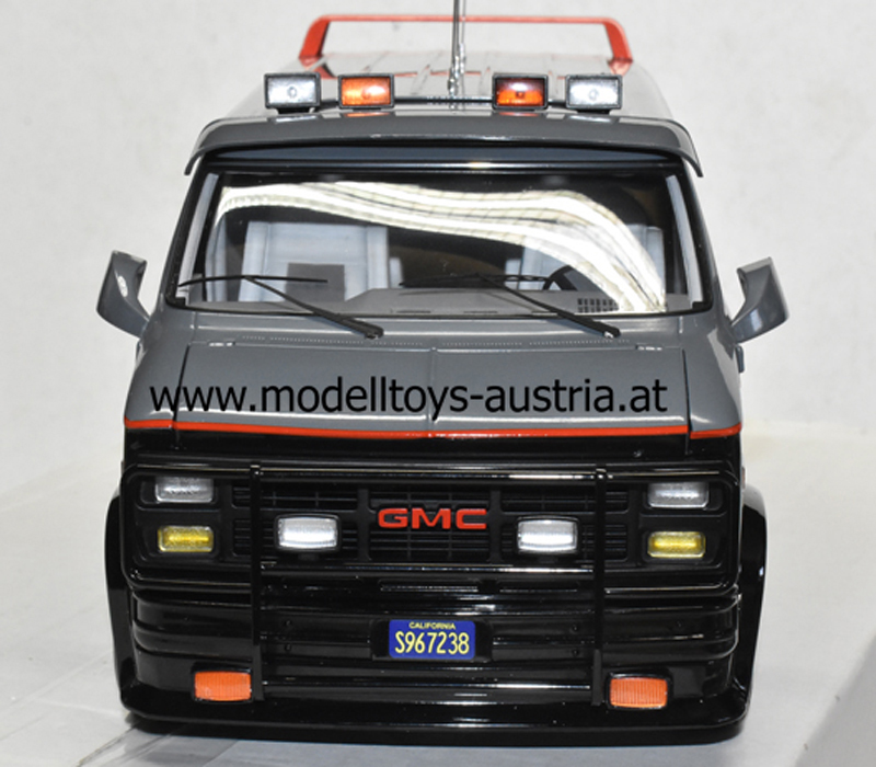 GMC Van A-Team A Team TV Serie schwarz / rot / grau 1:18
