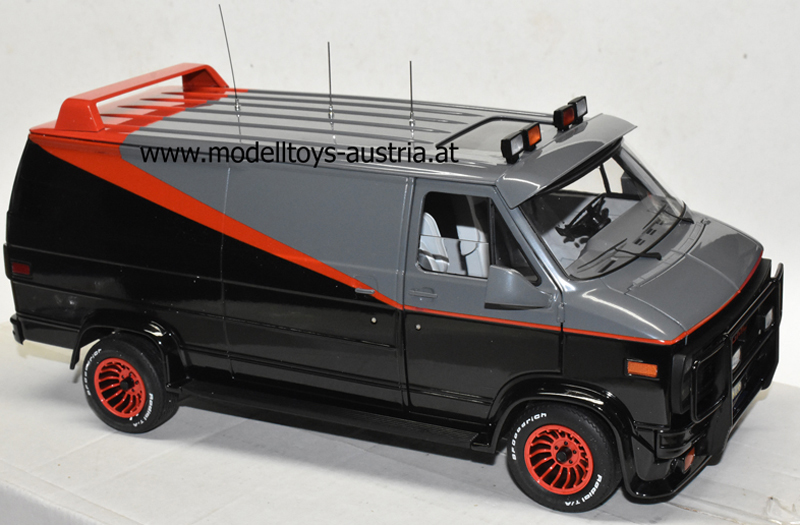 GMC Van A-Team A Team TV Serie schwarz / rot / grau 1:18