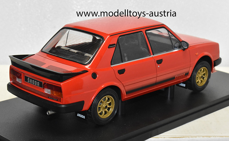 Skoda 130 LR Limousine 1988 rot 1:18