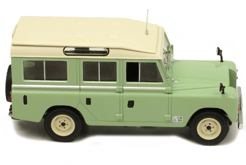 Land Rover 109 Serie II 4x4 1958 hell grün / beige 1:43