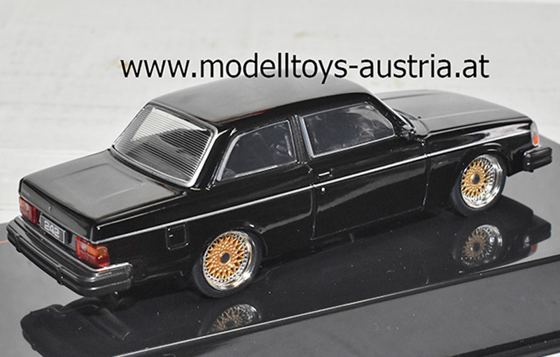 Volvo 242 Custom Limousine 1980 schwarz 1:43