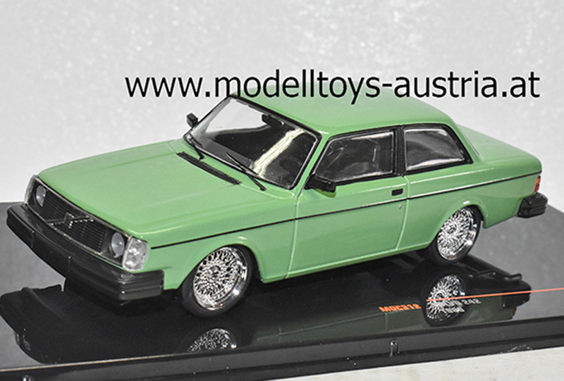 Volvo 242 Custom Limousine 1980 grün 1:43