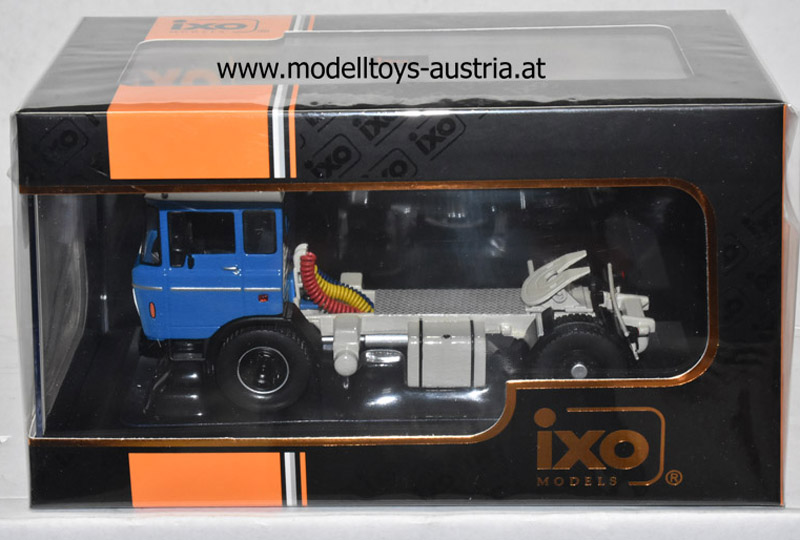 DAF 2600 Zugmaschine 1970 blau 1:43