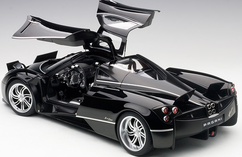 Pagani Huayra V12 2011 schwarz 1:12