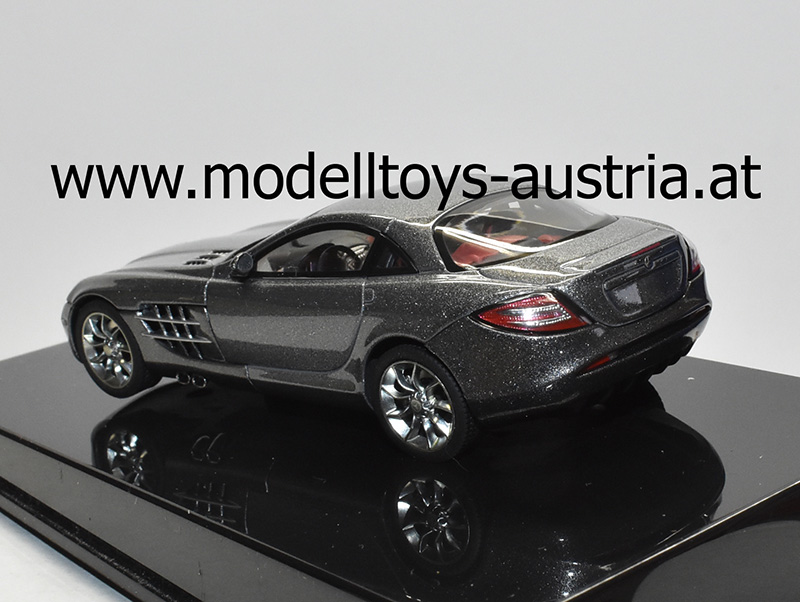 Mercedes Benz SLR McLaren Coupe 2003 - 2009 grau metallik 1:43