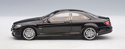 Mercedes Benz AMG CL63 Coupe schwarz 1:43