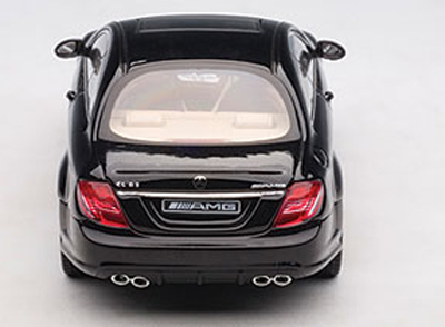 Mercedes Benz AMG CL63 Coupe schwarz 1:43