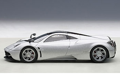 Pagani Huayra V12 2011 silber metallik 1:43