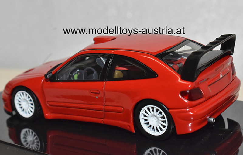 Citroen Xsara WRC 2004 PLAIN BODY Version rot 1:43