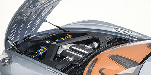 Aston Martin One-77 One 77 V12 Coupe hellblau metallik 1:18