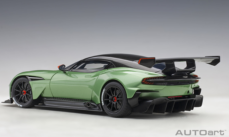 Aston Martin Vulcan 2015 grün metallik 1:18