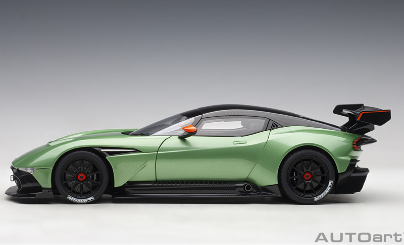 Aston Martin Vulcan 2015 grün metallik 1:18