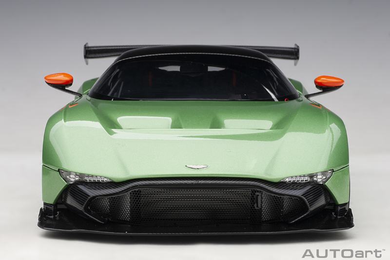 Aston Martin Vulcan 2015 grün metallik 1:18