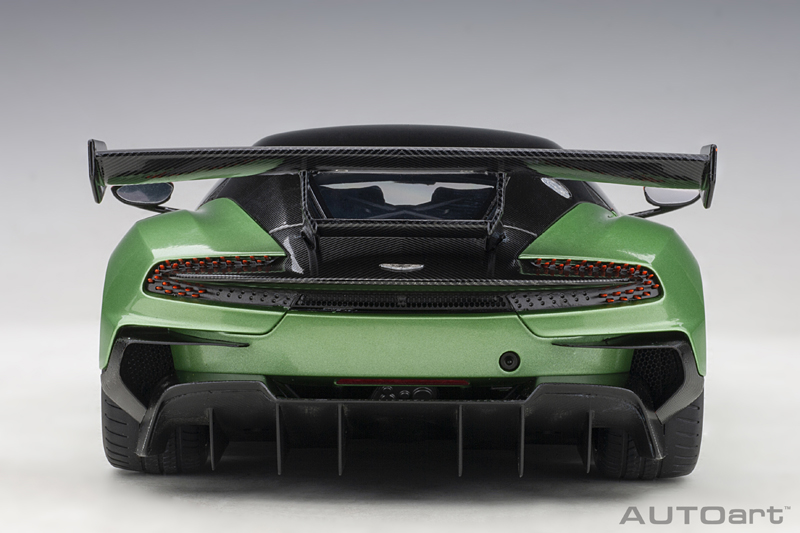Aston Martin Vulcan 2015 grün metallik 1:18