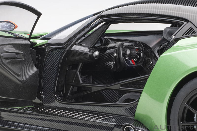 Aston Martin Vulcan 2015 grün metallik 1:18