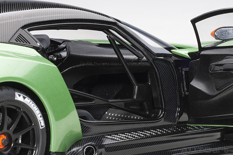 Aston Martin Vulcan 2015 grün metallik 1:18