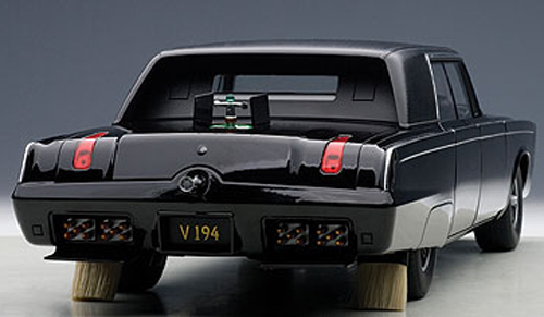 Chrysler Imperial Crown Black Beauty Green Hornet 1966 - 1967 schwarz 1:18