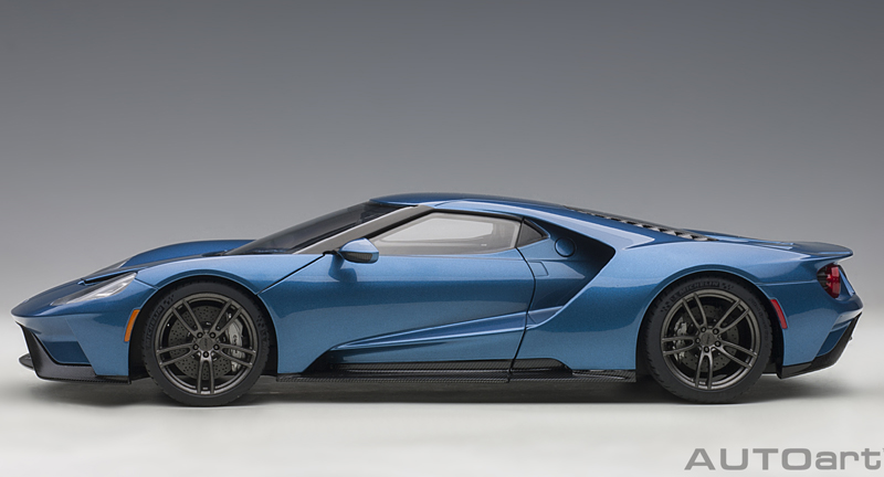 Ford GT Coupe 2017 blau 1:18