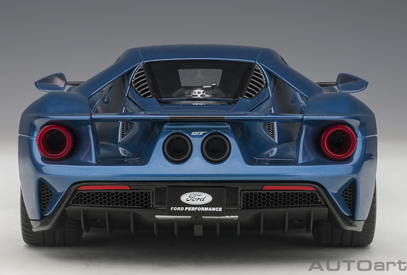Ford GT Coupe 2017 blau 1:18