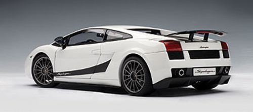 Lamborghini Gallardo SUPERLEGGERA 2008 weiss 1:18
