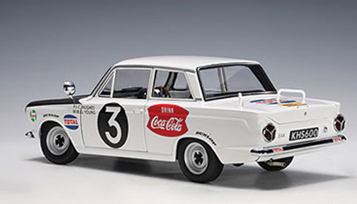 Ford Cortina MK I GT 1964 Sieger Rally Safari HUGES / YOUNG 1:18