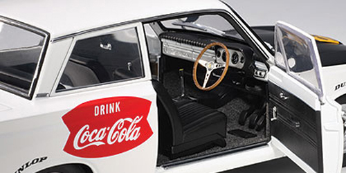 Ford Cortina MK I GT 1964 Sieger Rally Safari HUGES / YOUNG 1:18