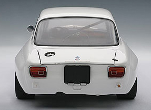 Alfa Romeo Giulia GT Am 1970 Monza Toine HEZEMANS 1:18