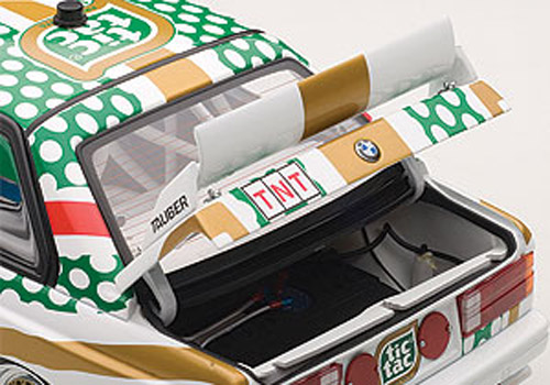 BMW E30 M3 1991 DTM TIC TAC Allen BERG 1:18 Autoart