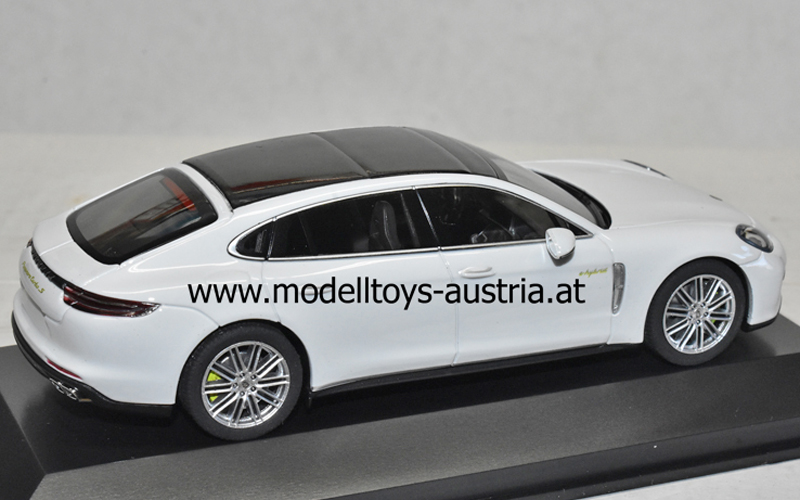 Porsche Panamera S E-Hybrid Executive weiss 1:43 Elektro Mobilität