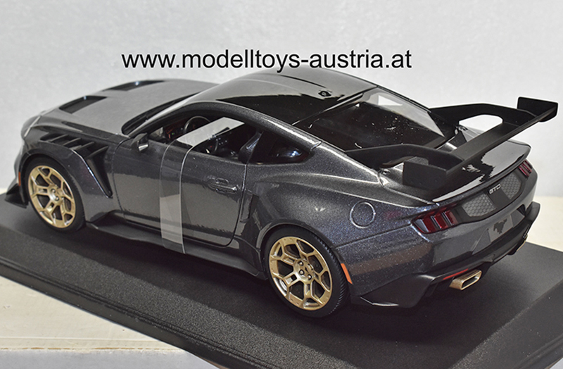 Ford Mustang Coupe GTD V8 2025 grau metallik 1:18