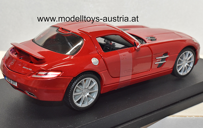 Mercedes Benz C197 SLS AMG Coupe Flügeltürer 2010 rot 1:18