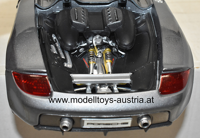 Porsche Carrera GT 2000 silbergrau metallik 1:18