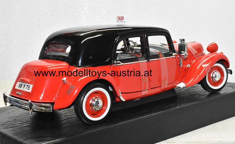 Citroen Traction Avant 15 CV 6 Zylinder 1952 TAXI rot / schwarz 1:18