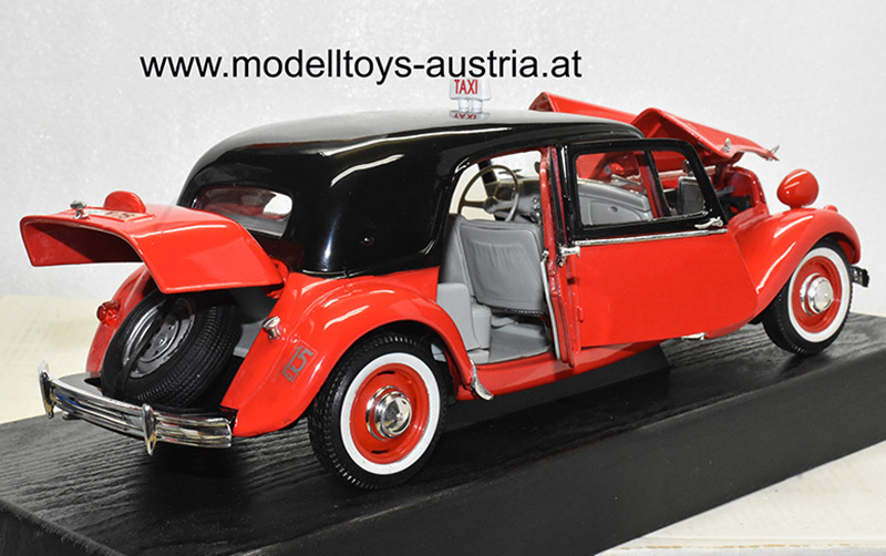 Citroen Traction Avant 15 CV 6 Zylinder 1952 TAXI rot / schwarz 1:18