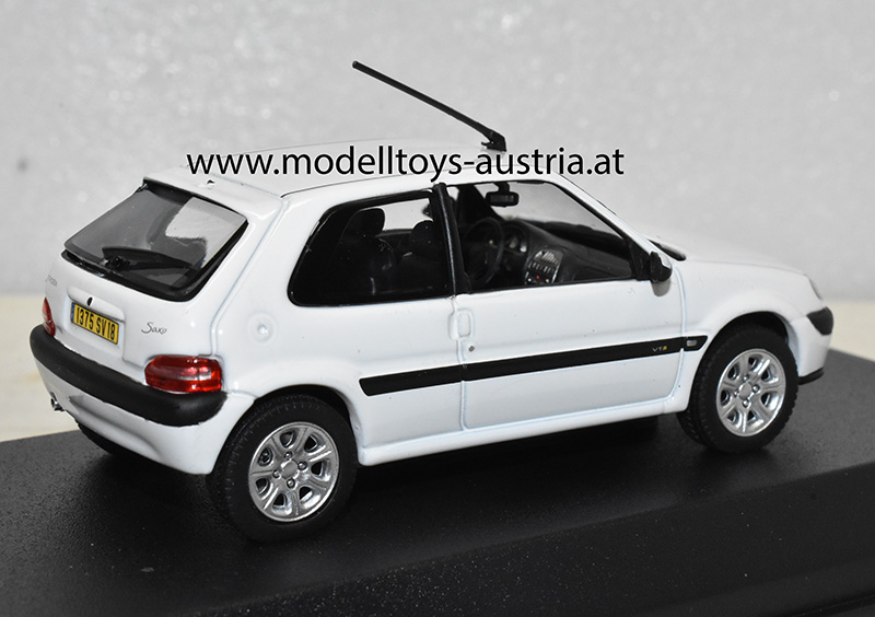 Citroen Saxo VTS 2000 weiss 1:43
