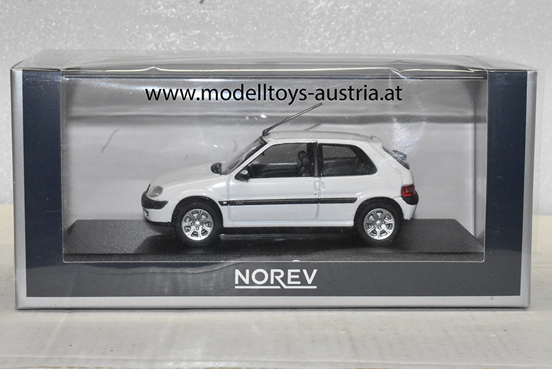 Citroen Saxo VTS 2000 weiss 1:43